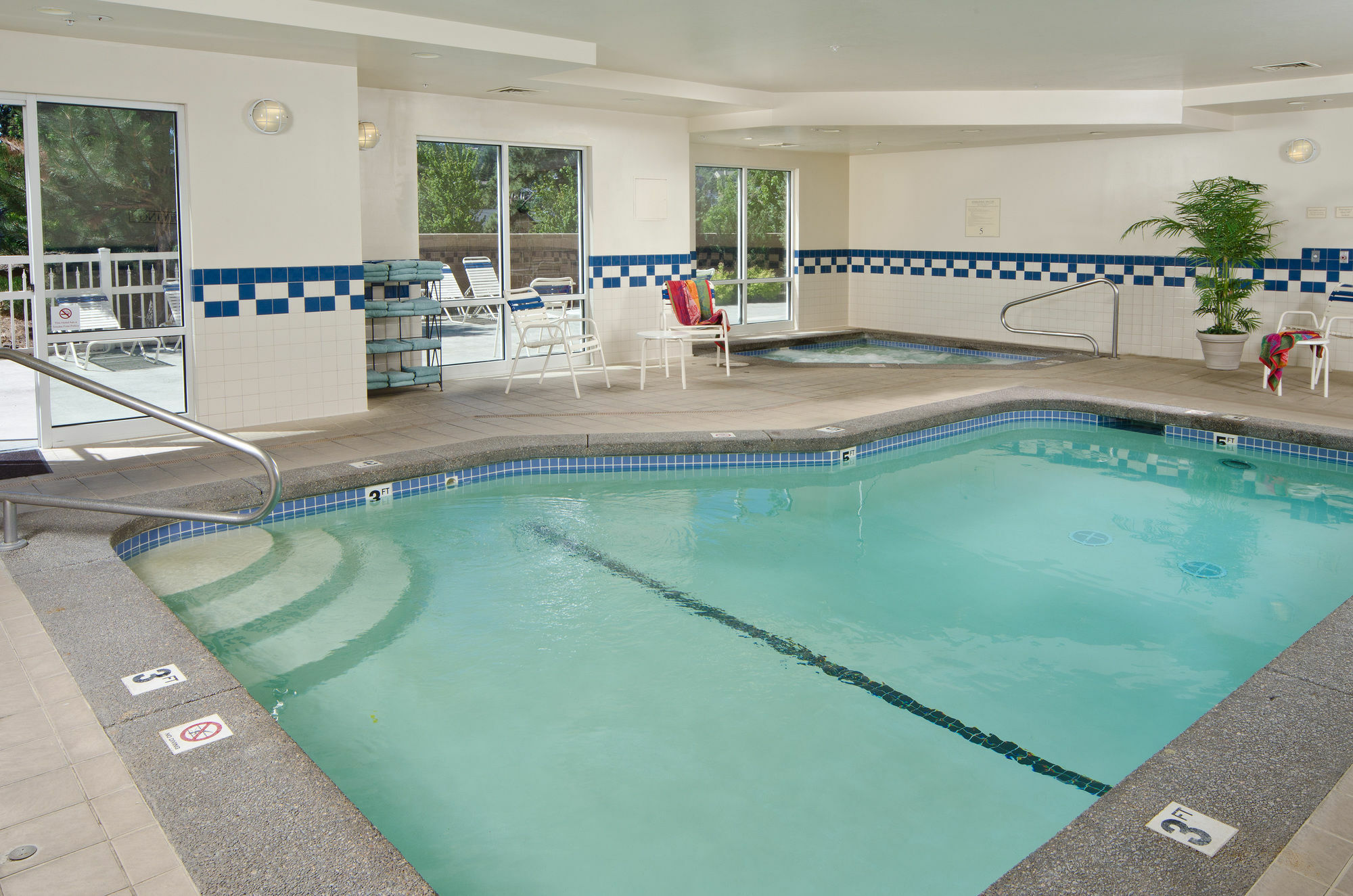Fairfield Inn & Suites Bend Downtown Экстерьер фото